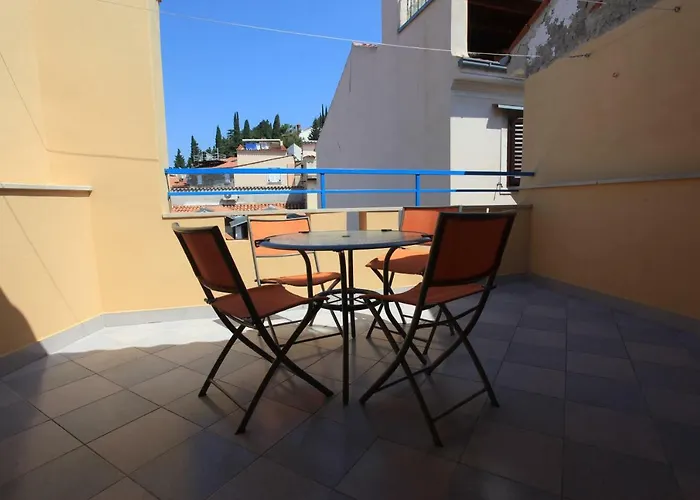 Penthouse Alma Vivoda