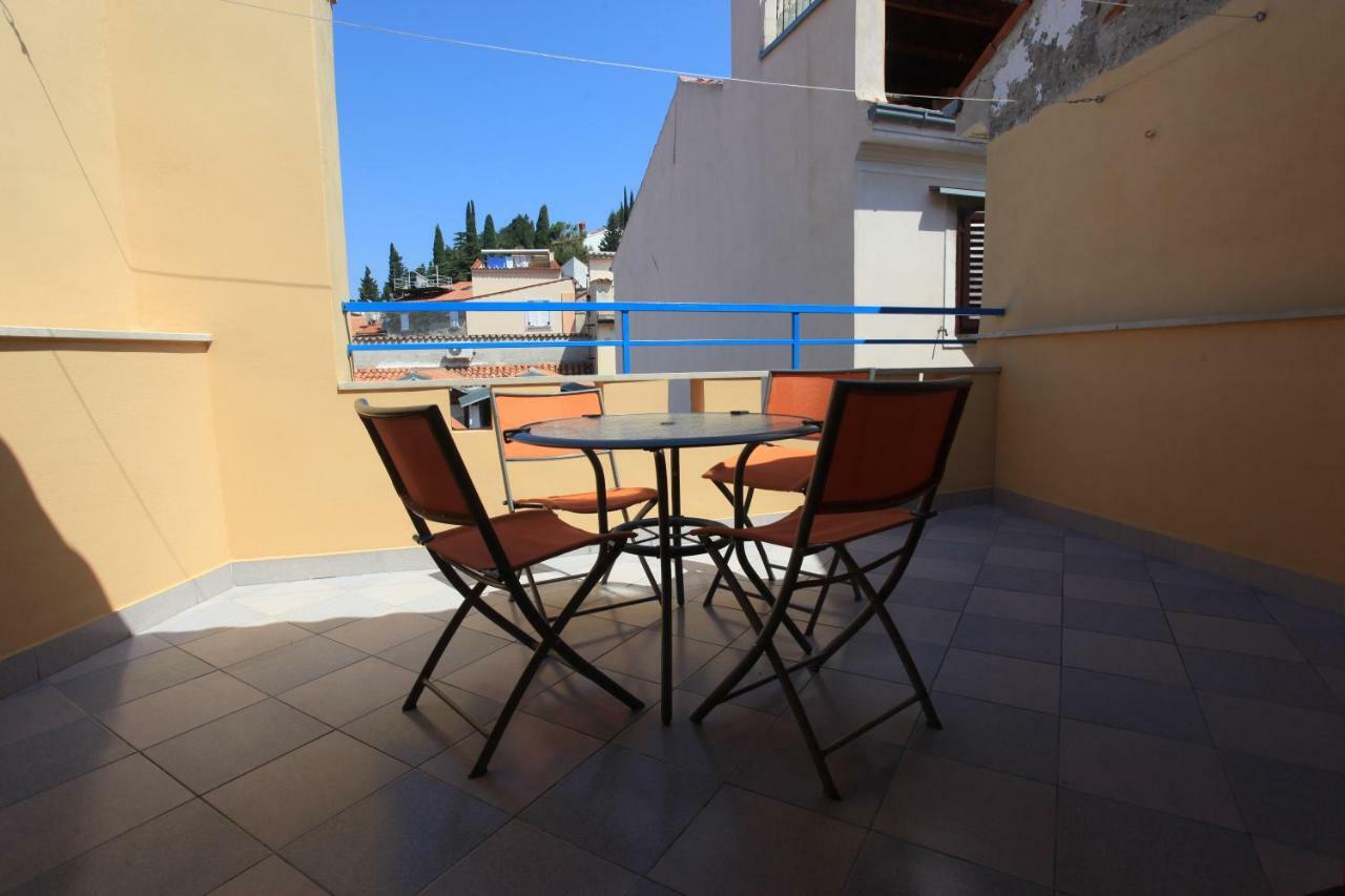 Apartment Penthouse Alma Vivoda *